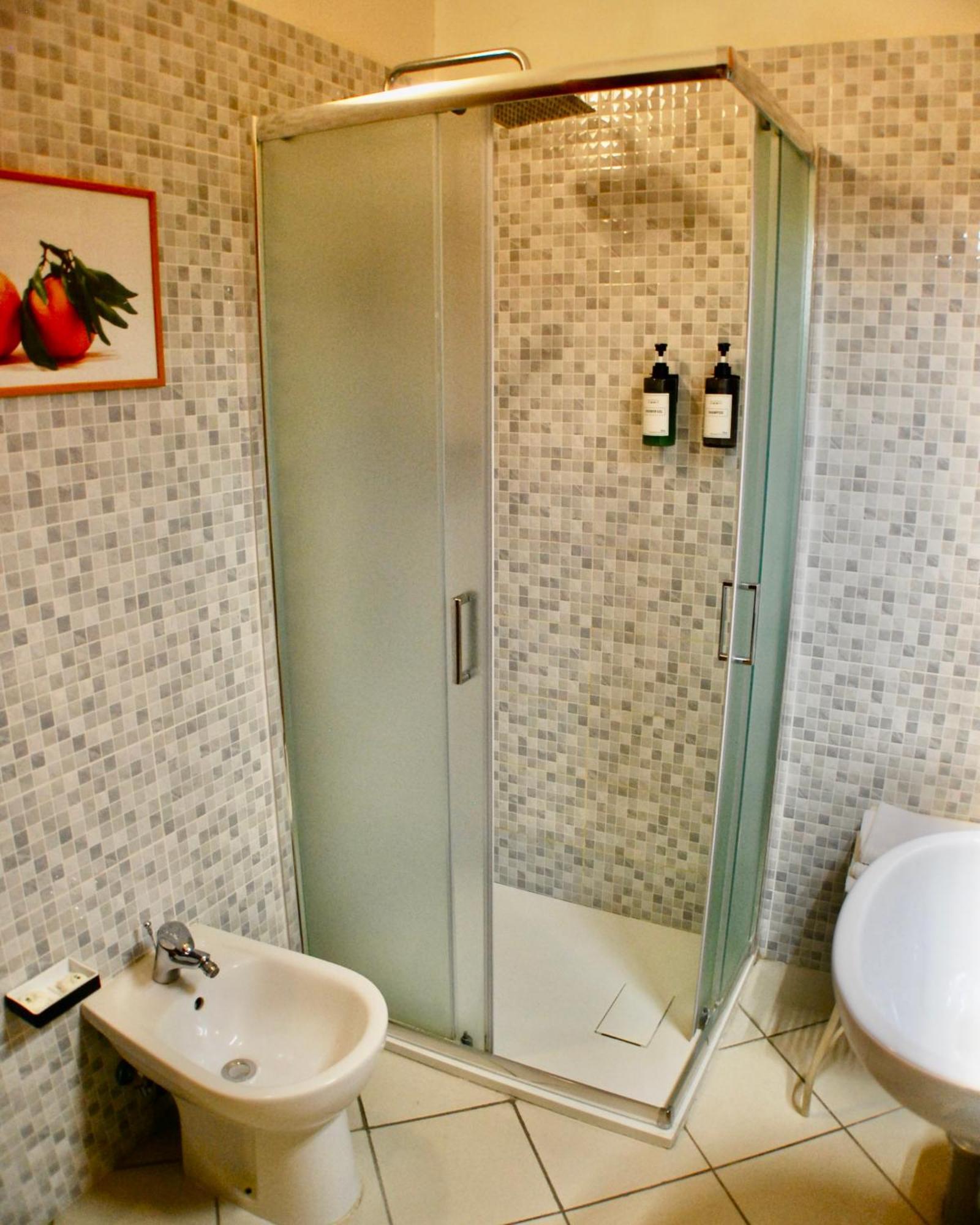 Albergoteatro La Spezia Buitenkant foto