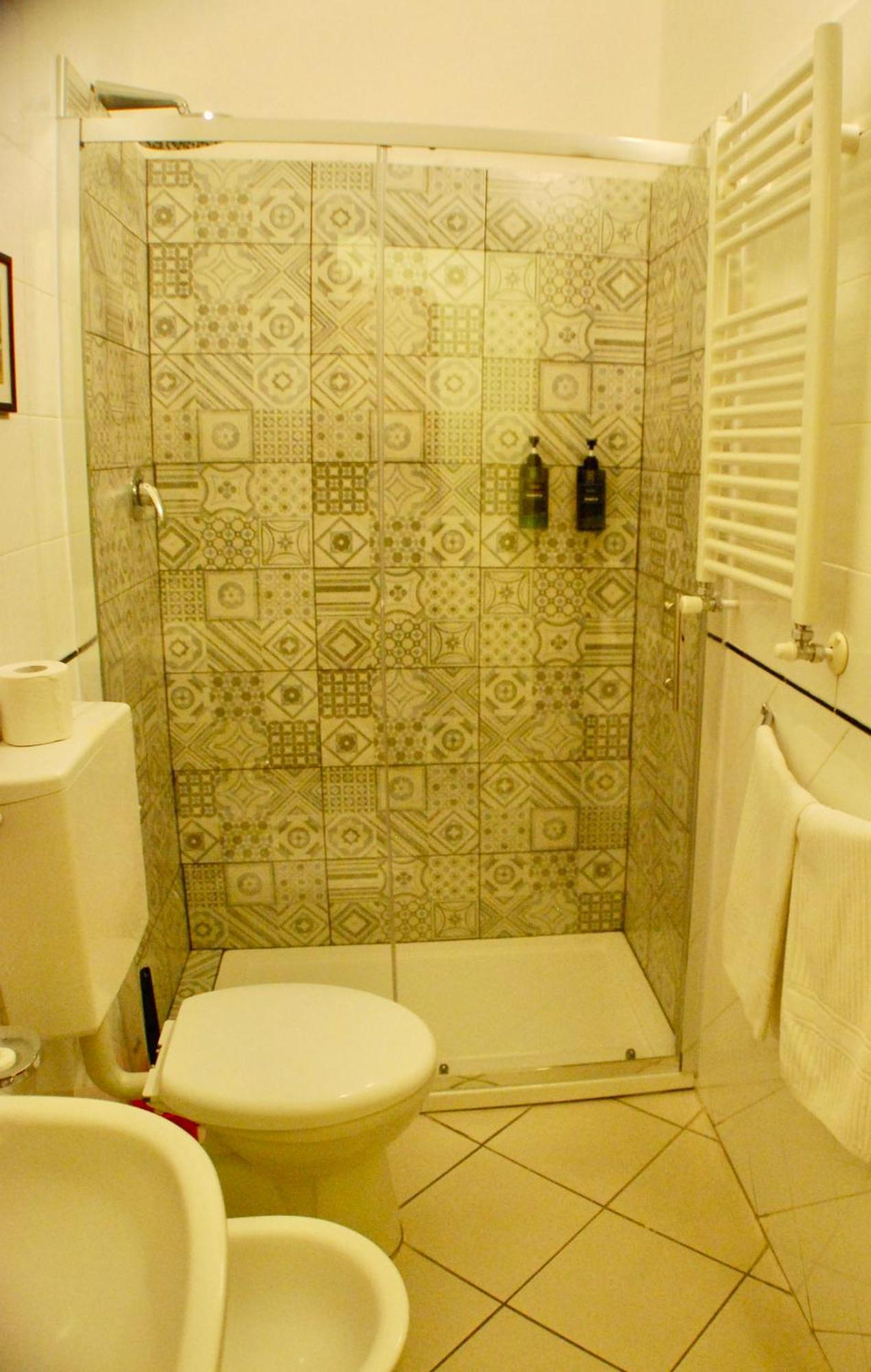 Albergoteatro La Spezia Buitenkant foto