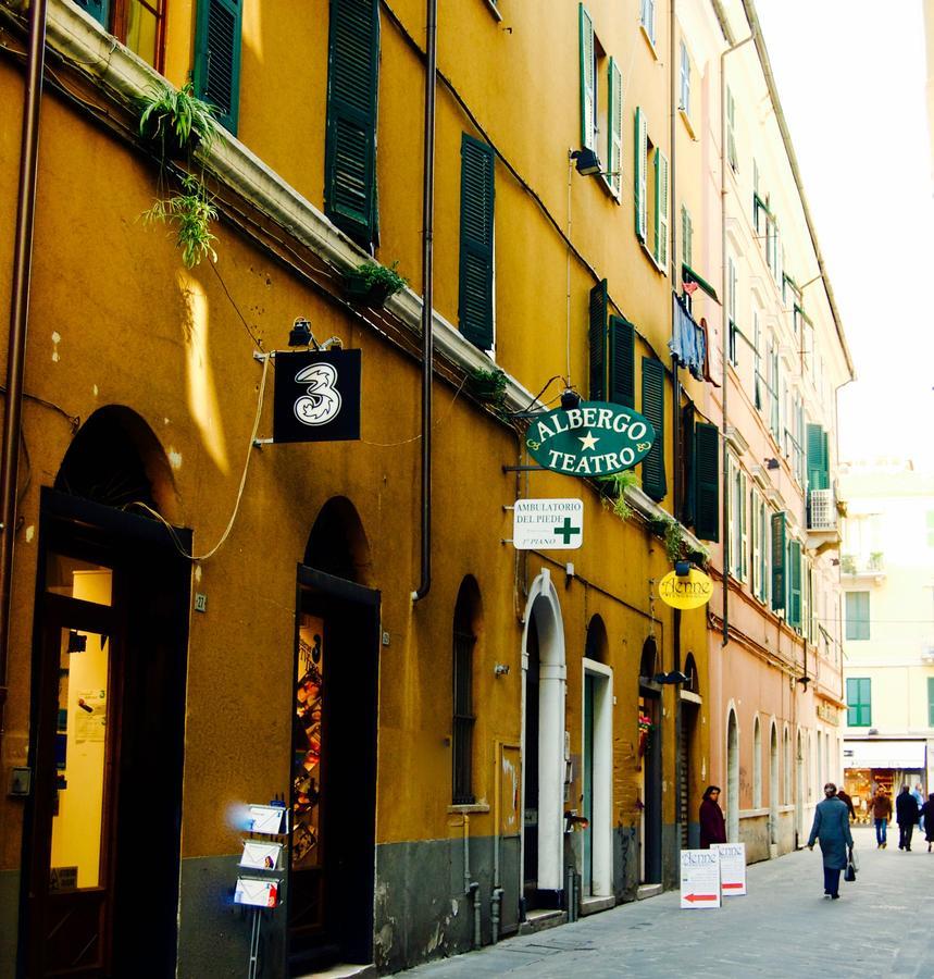 Albergoteatro La Spezia Buitenkant foto