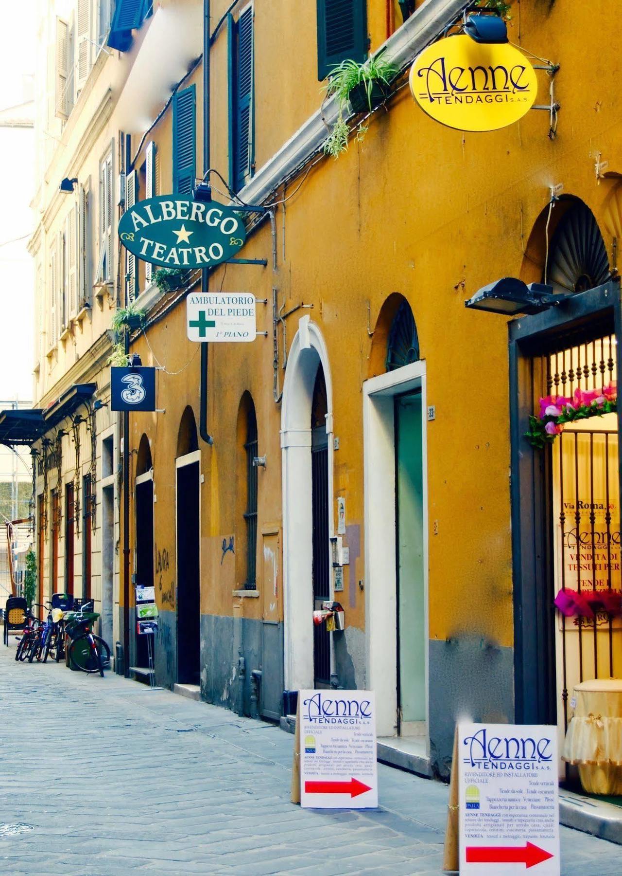 Albergoteatro La Spezia Buitenkant foto