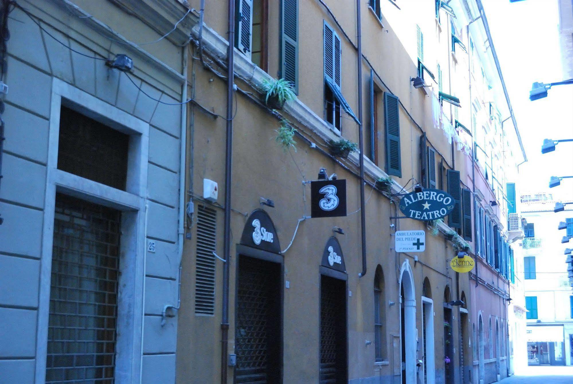 Albergoteatro La Spezia Buitenkant foto
