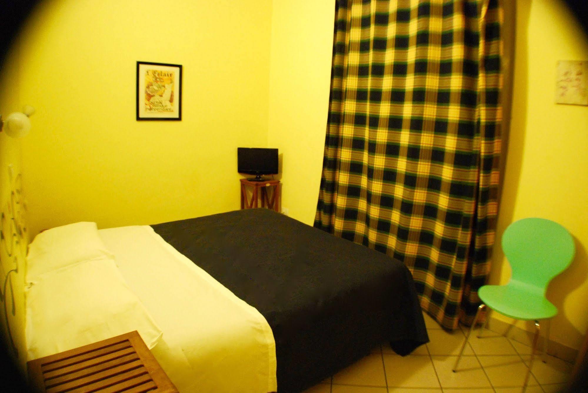 Albergoteatro La Spezia Buitenkant foto