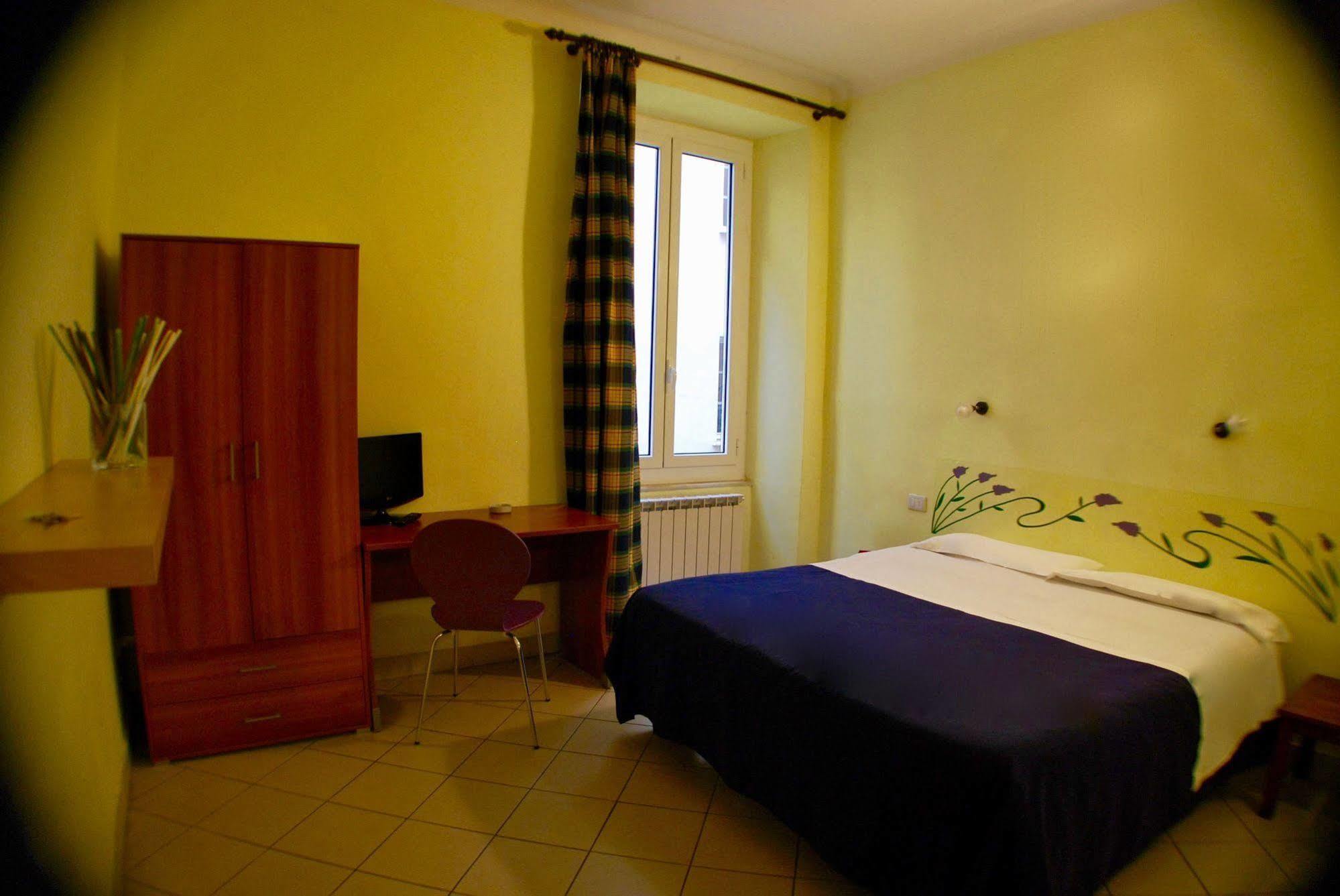 Albergoteatro La Spezia Buitenkant foto
